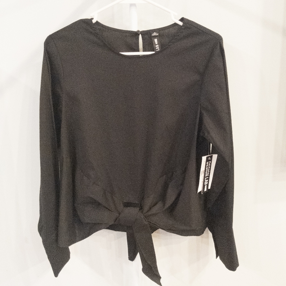 Design Lab Lord & Taylor tie front top M